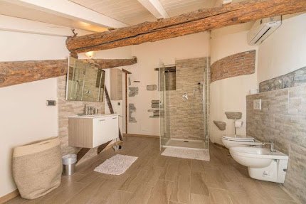 LAKE COMO HISTORIC LUXURY VILLA- 1200M2 OF PURE SPLEDOUR