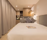 King sized bedroom at Chatham Circuit Serviced Apartments, Kowloon