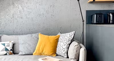 Cosy living space in Stylish Urban Retreat: West LDN!