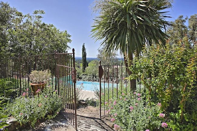 A Dream French House at the Foot of Mont Ventoux