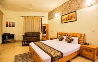 Sushant Lok Studio Apartments