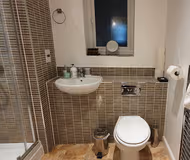 Bathroom at Dartford 1