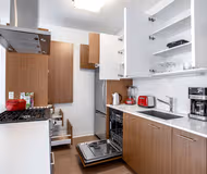 Luxury kitchen at North Lake Shore Drive #2208 Serviced Apartment, Streeterville