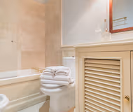 Bathroom - 3 bed apartment