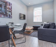 Gordon Moon Suites - Market Street