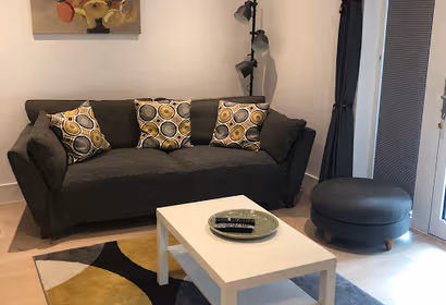 2 Bedroom in Yardley Court Uxbridge