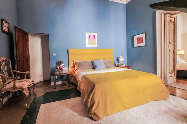 ARTFULLY DECORATED ABODE IN THE HISTORICAL CENTER