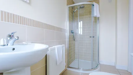 Relaxing 3 Bedroom Chester Home with Garden