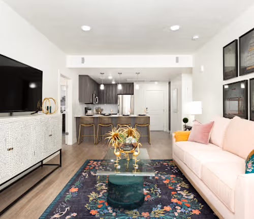 North Temple Street Serviced Apartment