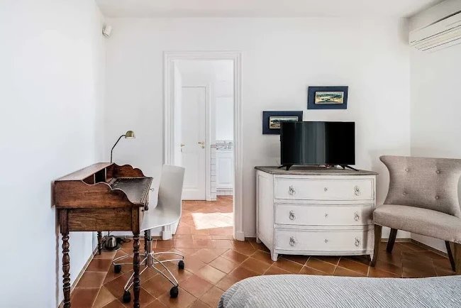STUNNING VILLA IN GRIMAUD PANORAMIC SEAVIEWS