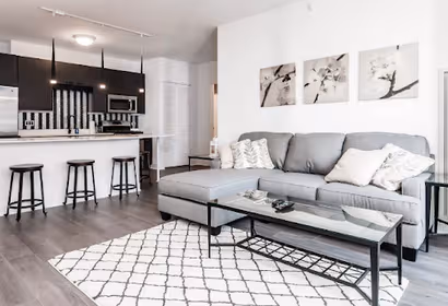 East Lake Street Serviced Apartment