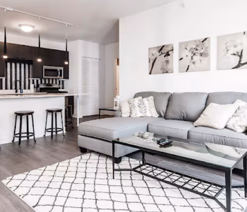 East Lake Street Serviced Apartment