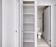 S Ashland Ave Serviced Apartment