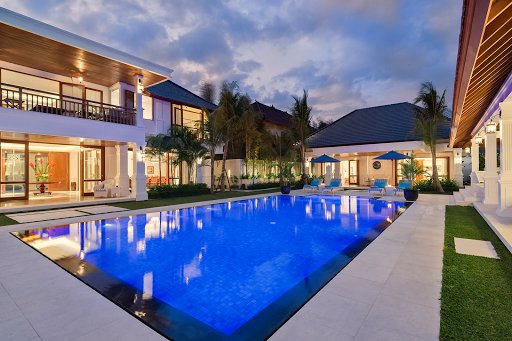 A Quiet Luxury Villa in Petitenget