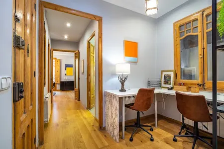 Dreta de l'E Serviced Apartment