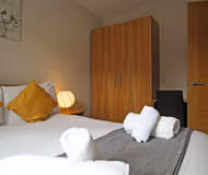 Luxury Central Chester Apartment - Free Parking