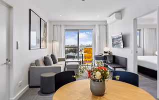 Great Eastern Highway Apartment