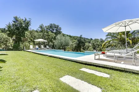 EXCEPTIONAL 320M2 BASTIDE OVERLOOKING THE GULF OF ST TROPEZ