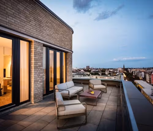 Nollendorfpl Family Living Apartment with Terrace