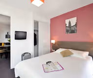 Bedroom at Toulouse Saint Cyprien