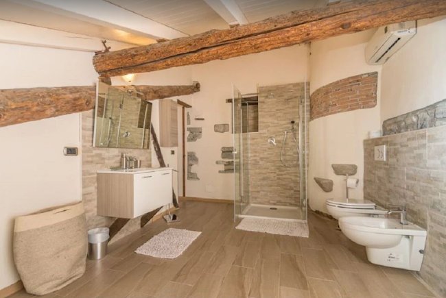 LAKE COMO HISTORIC LUXURY VILLA- 1200M2 OF PURE SPLEDOUR