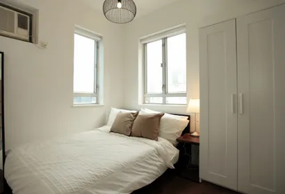 Chancery Lane Apartments, Central