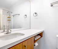 S Catalina Ave Apartment