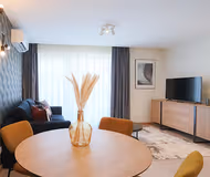 Renovated apartment with parking for 1 car