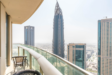 Sophisticated Three Bedroom In Burj Views Tower