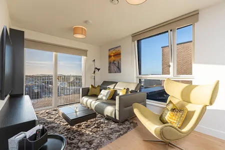 3 bed 2 bath Colindale
