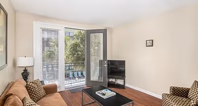 N Fitzhugh Ave Apartment