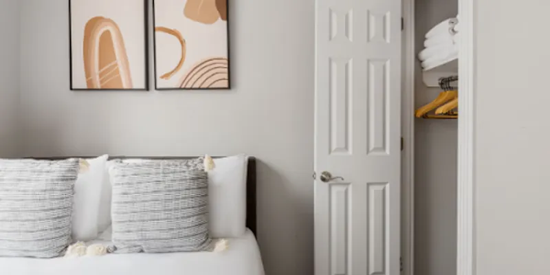E 35th Street Serviced Apartment