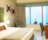 King sized bedroom at Sheikh Zayed Road Residences Serviced Apartments, Sheikh Zayed Road