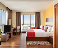 Boulevard Street Apartment