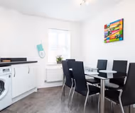 2 Bed Modern Apartment
