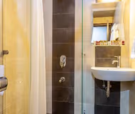 Konstantin Serviced Apartment