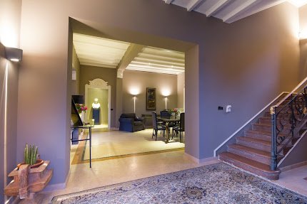 NEO CLASSICAL VILLA WITH PRIVATE SALT WATER POOL