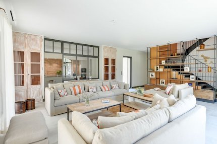 A Cozy Villa Retreat Near St Remy de Provence