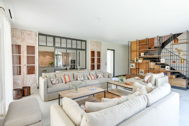 A Cozy Villa Retreat Near St Remy de Provence