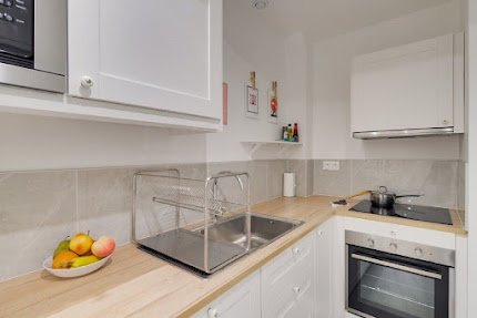 A  200M2 JEWEL IN CHAMPS ELYSEES