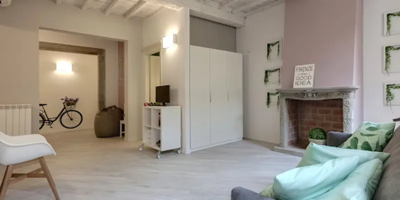 VINTAGE LUXURY- RIGHT AT THE HEART OF FLORENCE