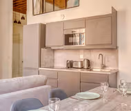 Croix-Paquet Serviced Apartment