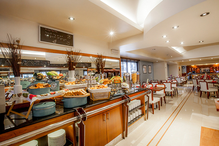 Luxurious restaurant at Mankhool 26B Street Serviced Apartments, Bur Dubai