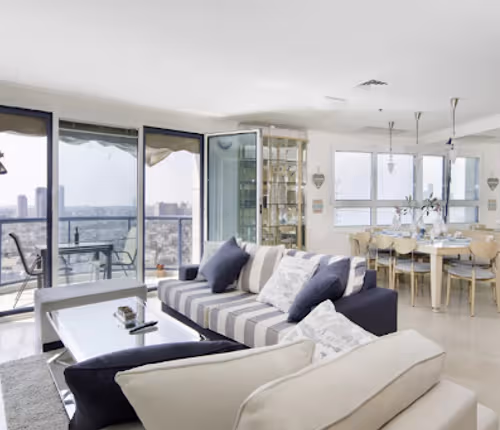 Fabulous Two bedroom Apartment