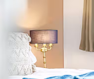 Aylesbury House with Free Parking, Super-Fast Wifi and Smart TV with Netflix by Yoko Property