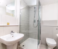 Halo House Apartment