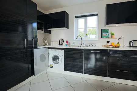 7 Addenbrookes Road
