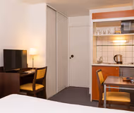 Luxury bedroom at La Defense Leonard De Vinci-Champs Elysees