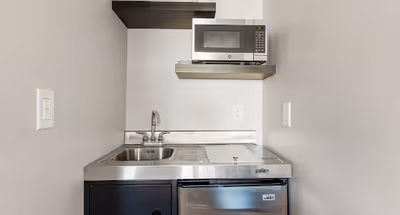 Derne Street Apartment