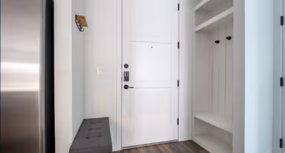 Harmon Avenue Furnished Apartment